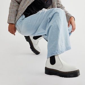 Dr Martens 2976 Quad Chelsea Boots